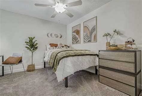 Alight columbia - What is Alight? It’s an apartment community designed especially with University of South Carolina students in mind, offering spacious 2 and 4 bedroom apartments, a full set of …